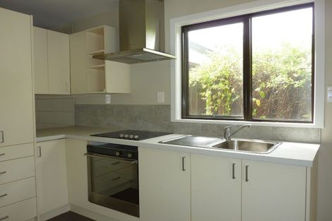 Photo of property in 2/21 Finsbury Street, Islington, Christchurch, 8042