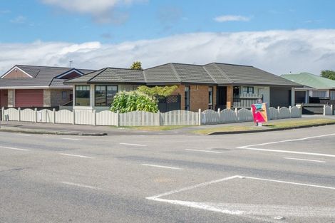 Photo of property in 1 Richmond Avenue, Takaro, Palmerston North, 4410