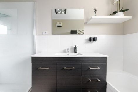 Photo of property in 26 Diomede Glade, Flagstaff, Hamilton, 3210