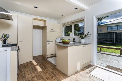 Photo of property in 2/13 Manuka Road, Bayview, Auckland, 0629