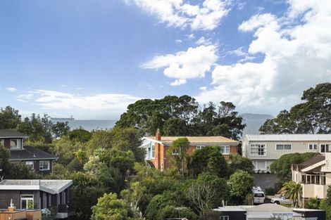 Photo of property in 29 Eastcliffe Road, Castor Bay, Auckland, 0620
