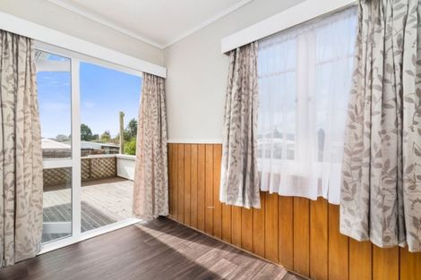 Photo of property in 6 Ross Road, Western Heights, Rotorua, 3015