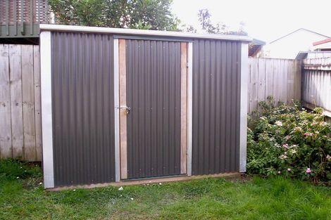 Photo of property in 30 Loughanure Place, Massey, Auckland, 0614