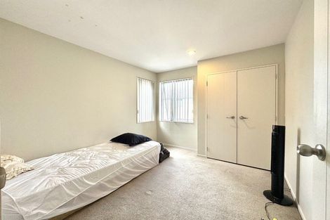 Photo of property in 1 Kauri Drive, Takanini, 2112