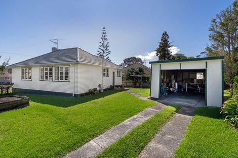 Photo of property in 13 Philomel Crescent, Bayswater, Auckland, 0622