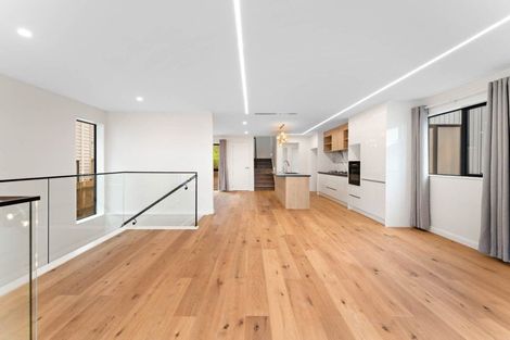 Photo of property in 16 Anehu Place, Greenhithe, Auckland, 0632