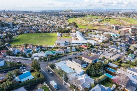 Photo of property in 67 St Vincent Avenue, Remuera, Auckland, 1050
