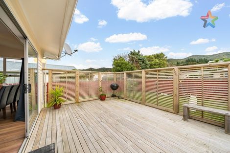 Photo of property in 303 Wellington Road, Wainuiomata, Lower Hutt, 5014