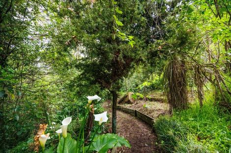 Photo of property in 140 Aokautere Drive, Fitzherbert, Palmerston North, 4410