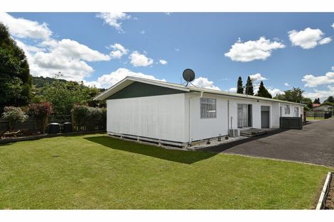 Photo of property in 33b Kawaha Point Road, Fairy Springs, Rotorua, 3015