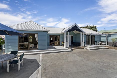 Photo of property in 86 Manly Street, Paraparaumu Beach, Paraparaumu, 5032