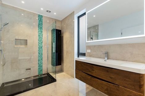 Photo of property in 6 Whiterock Lane, Richmond Hill, Christchurch, 8081