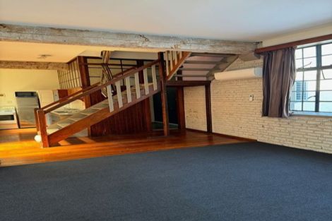 Photo of property in 8 Vogel Street, Dunedin Central, Dunedin, 9016