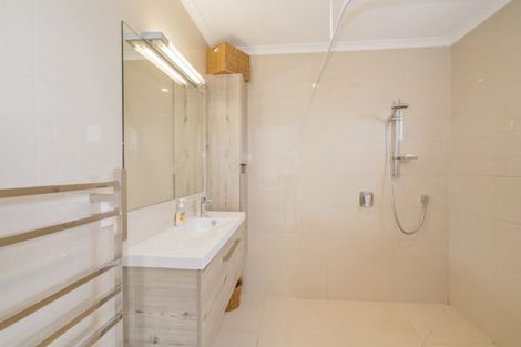 Photo of property in 20 Roseberry Place, Whitianga, 3510