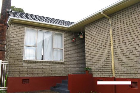 Photo of property in 14 Massey Avenue, Greenlane, Auckland, 1061