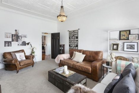 Photo of property in 38 Ings Avenue, Saint Clair, Dunedin, 9012