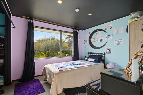 Photo of property in 2257 South Head Road, South Head, Helensville, 0874