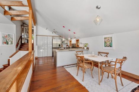 Photo of property in 107 Vauxhall Road, Narrow Neck, Auckland, 0624