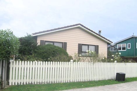 Photo of property in 52 Cedar Street, Maungaraki, Lower Hutt, 5010