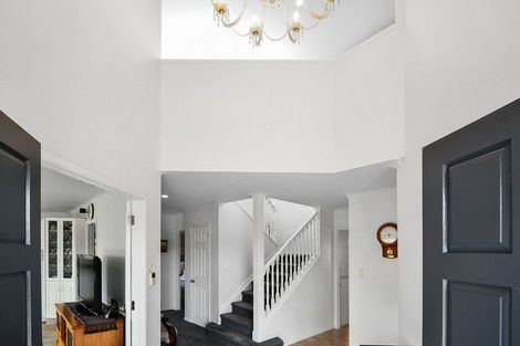 Photo of property in 11 Rosetti Rise, West Harbour, Auckland, 0618