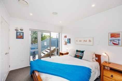Photo of property in 18 Robbie Street, Foxton Beach, Foxton, 4815