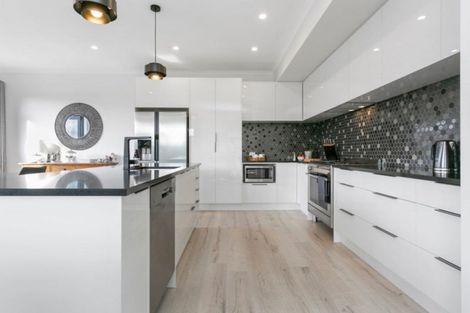 Photo of property in 2/30 Jarrett Terrace, Leamington, Cambridge, 3432