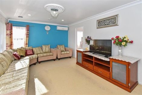 Photo of property in 52 Shifnal Drive, Randwick Park, Auckland, 2105