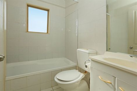 Photo of property in 11 Lockington Avenue, Henderson, Auckland, 0612
