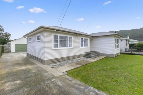 Photo of property in 14 Bythell Street, Wainuiomata, Lower Hutt, 5014