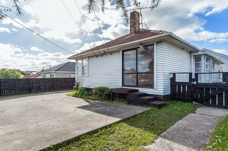 Photo of property in 104a Lake Road, Belmont, Auckland, 0622