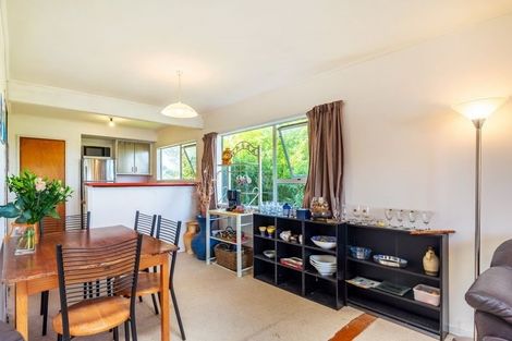 Photo of property in 27 Glen Vista Place, Bayview, Auckland, 0629