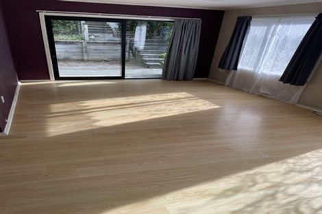 Photo of property in 76 Elmslie Road, Pinehaven, Upper Hutt, 5019