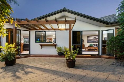 Photo of property in 636 Grenada Street, Papamoa Beach, Papamoa, 3118