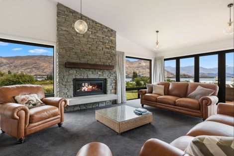 Photo of property in 314 Beacon Point Road, Wanaka, 9305