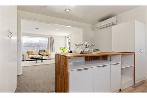 Photo of property in 2/519 Hereford Street, Linwood, Christchurch, 8011