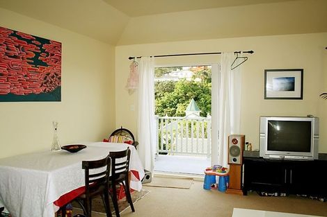 Photo of property in 5/25 Mana Street, Vogeltown, Wellington, 6021