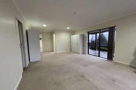 Photo of property in 3 Tellin Close, Massey, Auckland, 0614