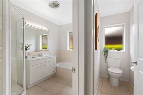 Photo of property in 9 Ashmore Drive, Frankleigh Park, New Plymouth, 4310