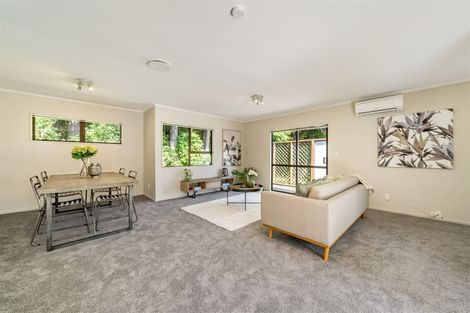 Photo of property in 92d Kamahi Street, Stokes Valley, Lower Hutt, 5019