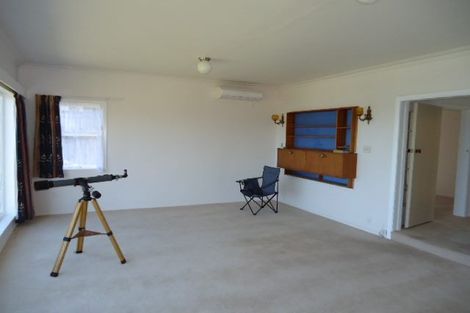 Photo of property in 5 Titiro Moana Road, Korokoro, Lower Hutt, 5012