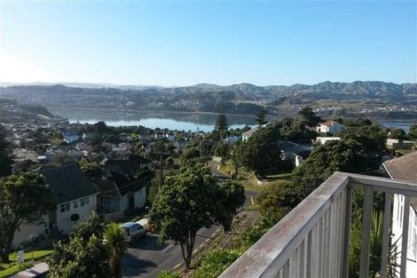 Photo of property in 35 Pikarere Street, Titahi Bay, Porirua, 5022