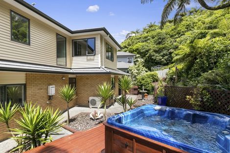 Photo of property in 14 Arahiwi Grove, Tirohanga, Lower Hutt, 5010