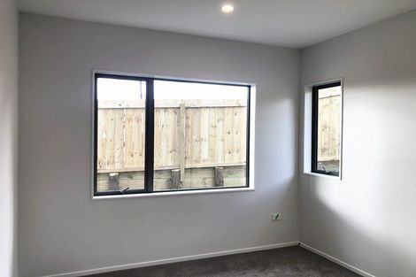 Photo of property in 5 Creswell Lane, Papakura, 2110