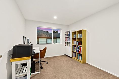 Photo of property in 3 Younger Lane, Massey, Auckland, 0614
