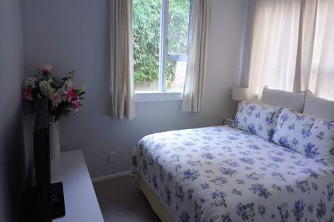 Photo of property in 2/80 Seaview Road, Castor Bay, Auckland, 0620