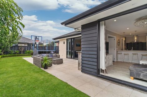 Photo of property in 7 Livingstone Drive, Papamoa Beach, Papamoa, 3118