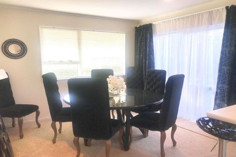 Photo of property in 70 Sailmaker Close, Whitby, Porirua, 5024