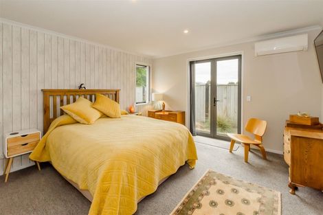 Photo of property in 14 Pearson Place, Paraparaumu, 5032