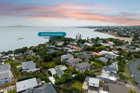 Photo of property in 35 Rock Isle Road, Torbay, Auckland, 0630