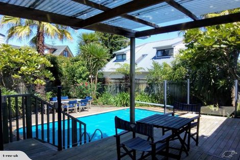 Photo of property in 1/19 Bowman Road, Forrest Hill, Auckland, 0620